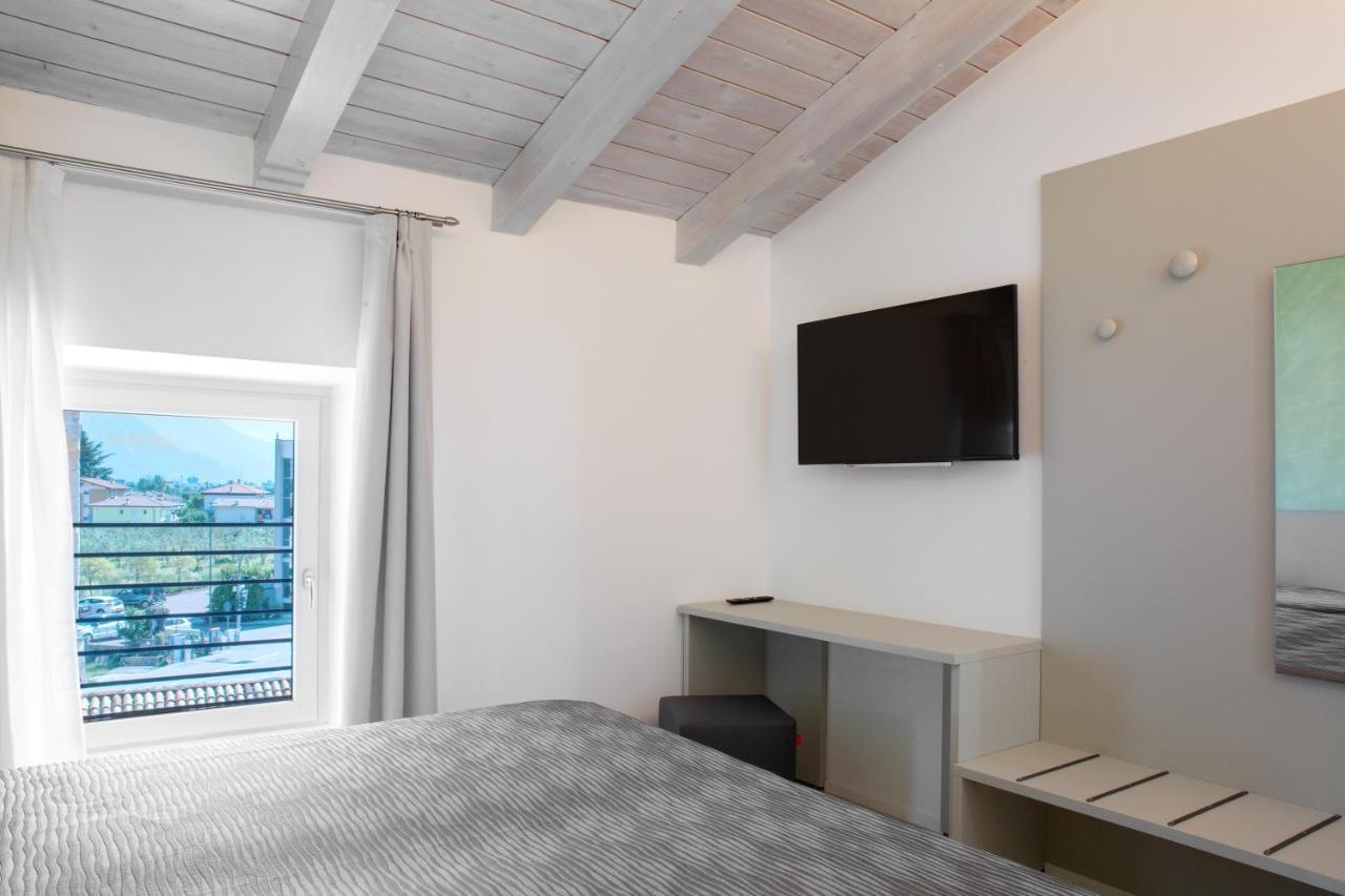 Appartamento Campagnola Mansardato Con Soppalco Riva del Garda Exterior foto