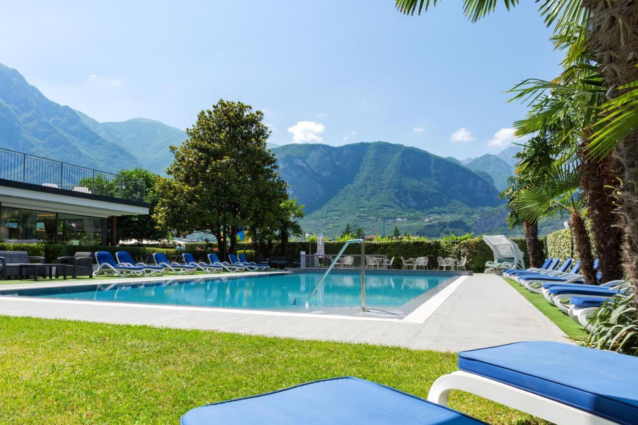 Appartamento Campagnola Mansardato Con Soppalco Riva del Garda Exterior foto