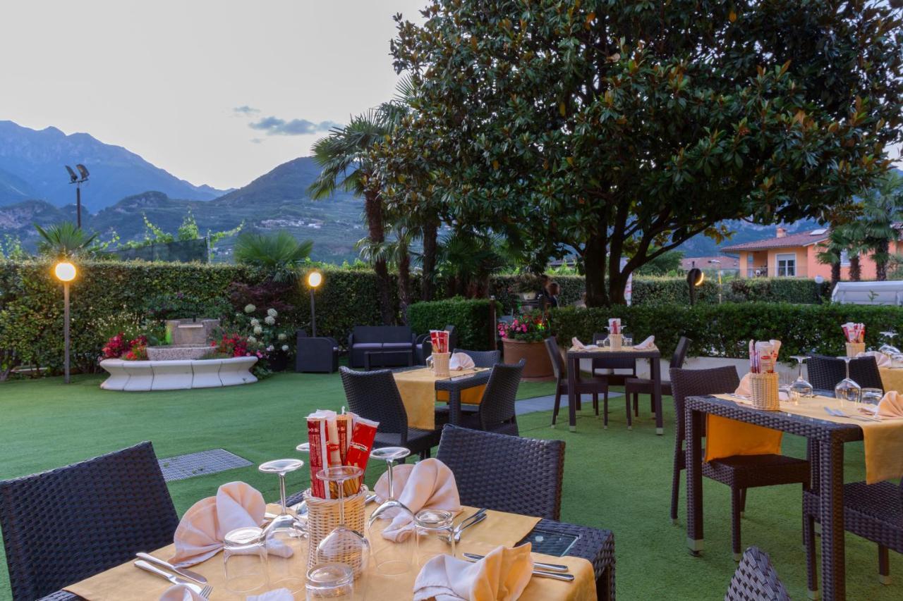Appartamento Campagnola Mansardato Con Soppalco Riva del Garda Exterior foto